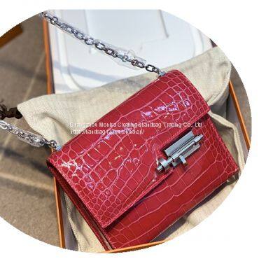 Chain Latch Bag Crocodile Pattern 2022 New One-Shoulder Messenger Leather Women's Small Square Bag First Layer Cowhide