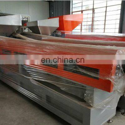 Hot Selling High Quality Medium Capacity Waste Plastic Recycling Plastic Granulator