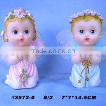 polyresin praying child