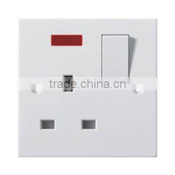 13A single socket and 1g switch with light of wall switch