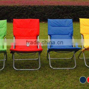 Folding outdoor deck chair