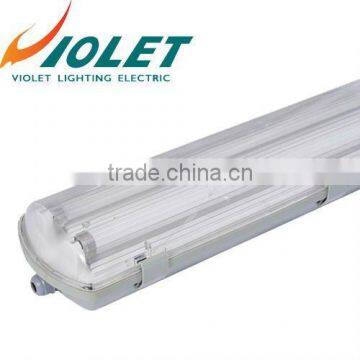 Prismatic fluorescent Lighting Fixture