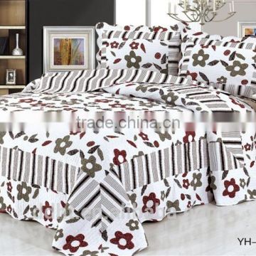 Wine Army Green Flowers & Leaves Patchwork Bedding Sets / Patchwork Quilts