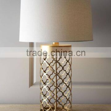 0705-9 Mosaic Drum Quatrefoil Cage Table Lamp