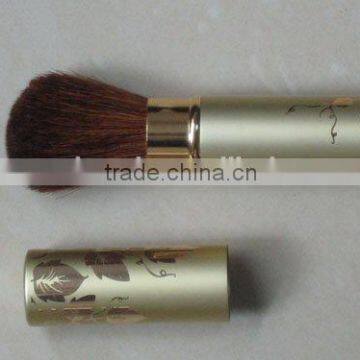 Leaf design handle soft hair retractable cosmetic brush