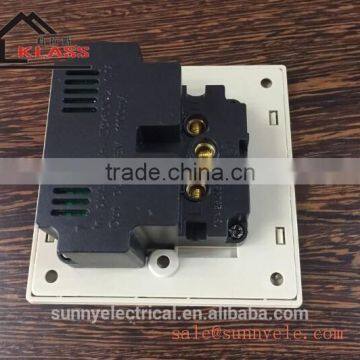 Global Universal Function 16amp 3 Pin Plug Wall Socket With 5V USB Charger European Male Electrical Wall Socket photo-3