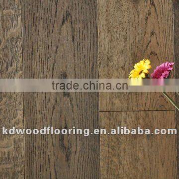 Wire-brushed oak multi-layer engineered wood flooring with oil finishing