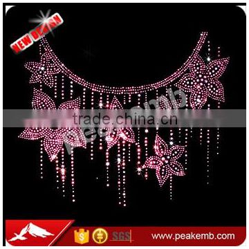 Hot-fix Twinkling Crystal Necklace Rhinestone Motif