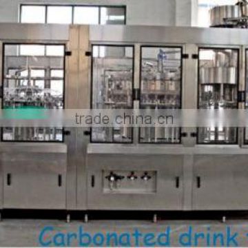 Full-automatic carbonated drink filling and sealing machine