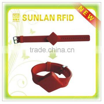 Anti-collision Waterproof UHF RFID Silicon Wristbands / Wrist Band