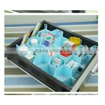 Cy272 Cute Pink Plastic Honeycomb Shape Cellular Sorting Grid Drawer Clothing Organizer Storage Box Container for Clothes