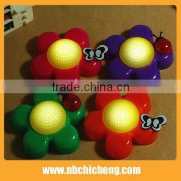 LED Flower Shape Touch Night Light /push Night Light photo-3