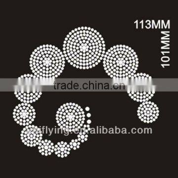 A string of circles rhinestone hot fix motif designs