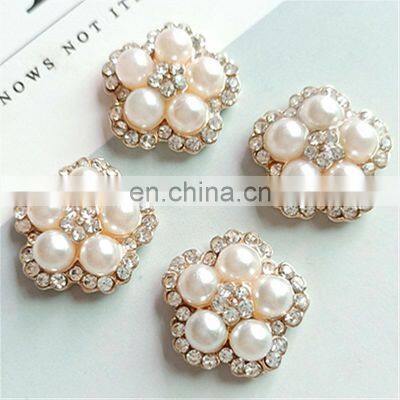 New Design Custom Metal Garment Embellishment Gold Rhinestones Pearl Buttons