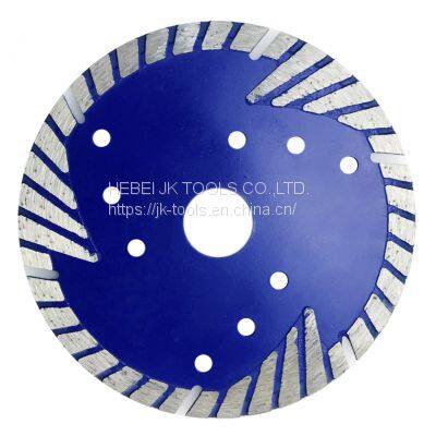 Triangle teeth protection turbo diamond saw blade