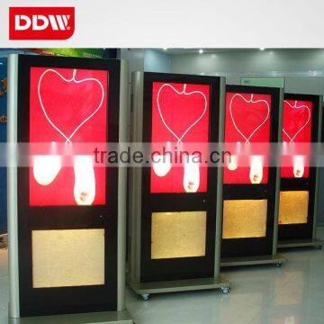 32 42 46 47 55 65 inch floor stand digital photo frame DDW-AD4701SN