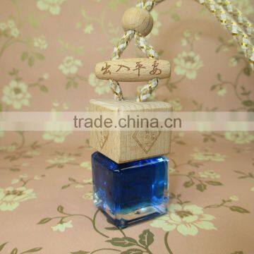 Shenzhen Lihome Hot Sale Min Hanging Glass Bottle Car Perfume With Tassel photo-3
