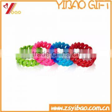 2015 New Design Colorful Twist Bracelet, Dichromatic Mix Color Wristband, Customs Design Silicone Wrist Bands