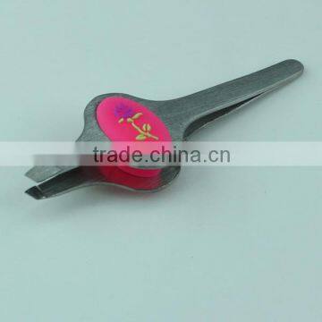 Make-up Width Handle Tweezers in Colorful Silicone Insert