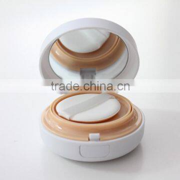 Powder container