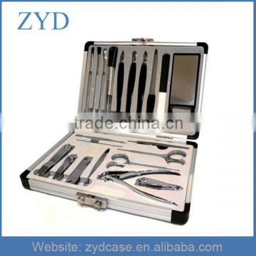 Wholesale China Portable Silver Aluminum Hair Tool Case ZYD-HZMhairc002