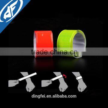 factory wholesale Hi visibility fancy reflective promo snap wristband , reflex slap bracelet for safety                        
                                                Quality Choice