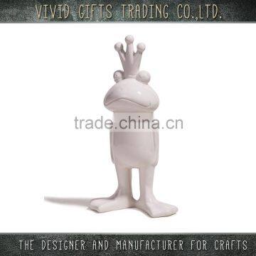 White porcelain new items standing frog in outdoor garder decor