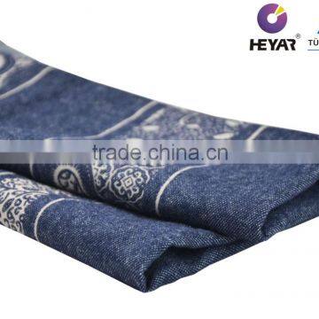 Exotic Design Discharge Print On Cotton Yarn Dyed Similar Chambray Fabric