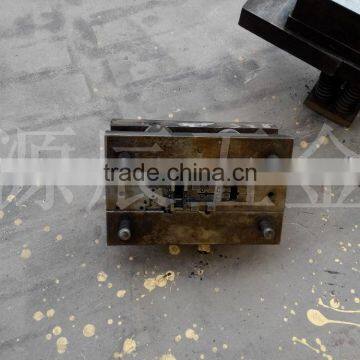 Medical Instrument Hardware Stamping Die photo-5