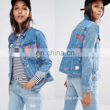 New design 100% Cotton jeans jacket women Badge Detail jean jacket wholesale