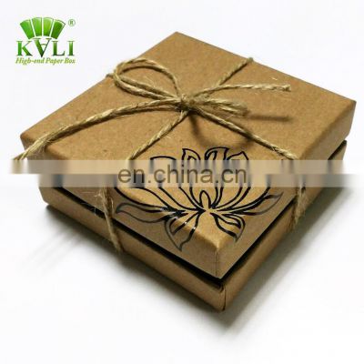 Custom eco friendly brown kraft paper gift box cardboard lunch box packaging with thin rope