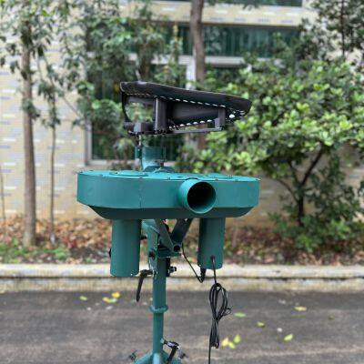 Машинка для подачи бейсбольных мячей SL-1799 с максимальной скоростью 120 км/ч