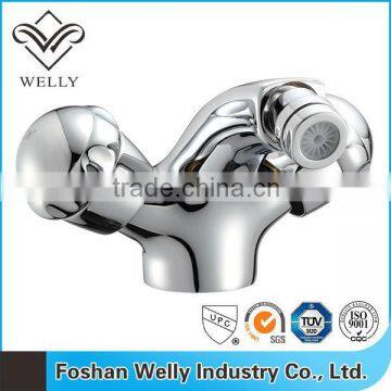 Newest UK Style Dual Handle Competitive Price Wash Basin Water Tap