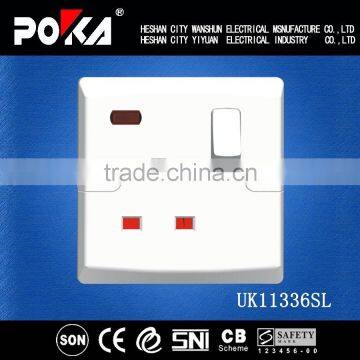 UK Type 13A Socket With Switch and Light