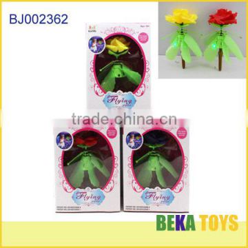 Best gift 2014 innovative electric gift item beautiful flying rose