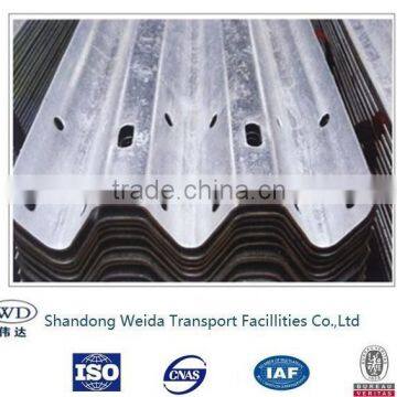 Corrugated Thrie-Beam Guardrails/Traffic Barrier