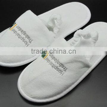 Cost-effective white hygenic cotton hospital slippers with anti-slip sole