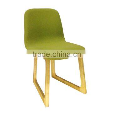 D046 cantilever chair