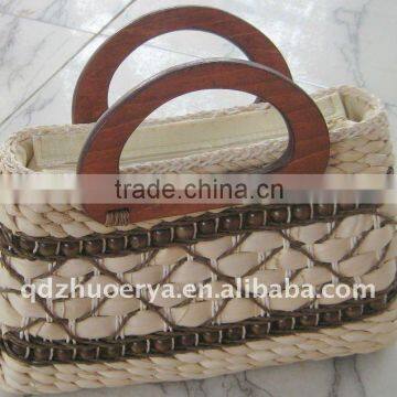 lady straw bag