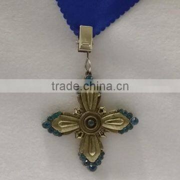 bronze metal alloy tablecloth weight clip