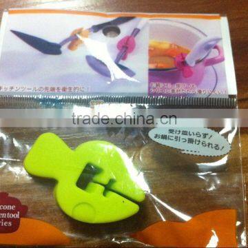 Green Silicone Heat Resistant Spoon Spatula Convenient Pot Clip photo-5