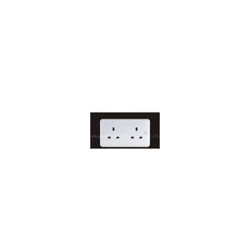 White OEM 13A 23P British Electrical Wall Socket Custom Packed