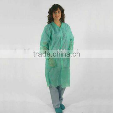 Doctor lab coat gown with three pockets