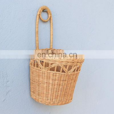 Hot Selling Rattan wall basket Rustic Hand woven vintage Wall Hanger Storage Basket Decoration Vietnam Supplier