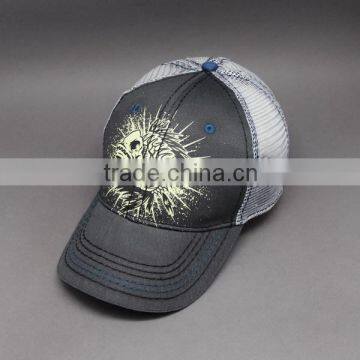 PRINTED MESH TRUCKER HAT