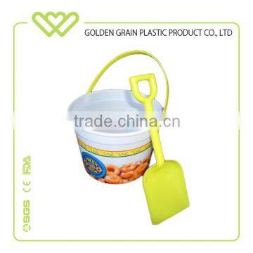 Kids playing top sell promotion plastic sand bucket and shovel with EN71