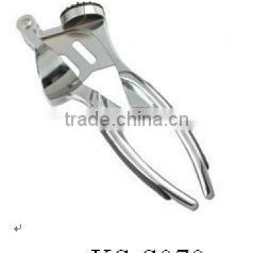 Zince alloy can opener