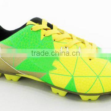 Fashionable 2016 Outdoor Soccer Cleats Customized Football Shoes