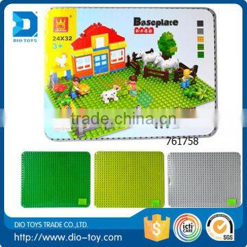 4*32 dots plastic building block baseplate for small children