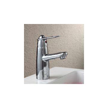 Brass chrome wash basin tap